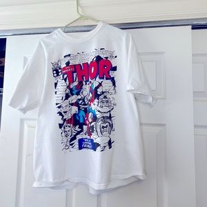 Excellent looking Thor comic book t shirt xl